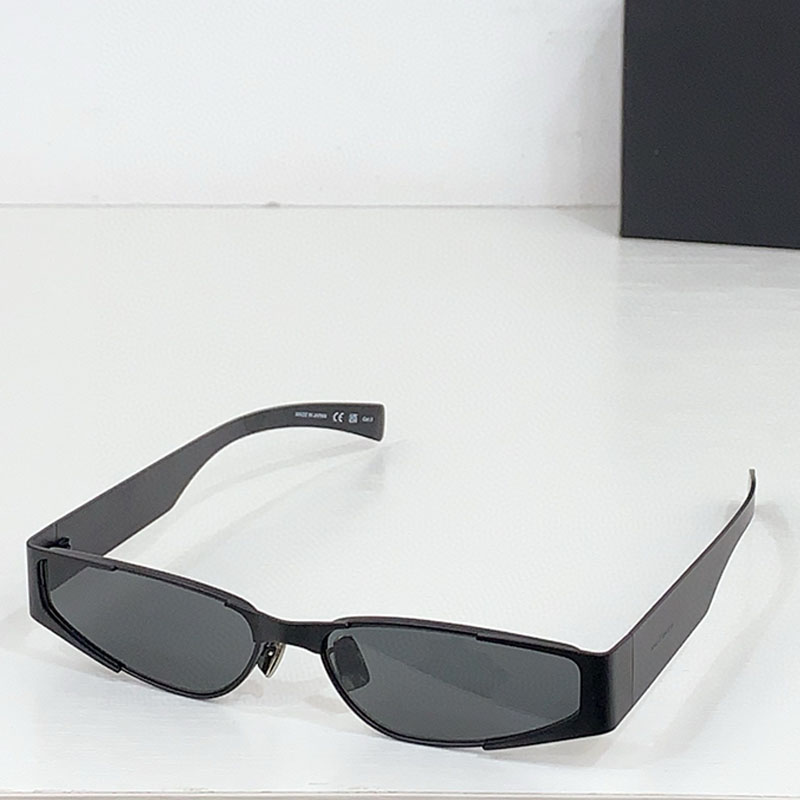 Popular Womens Black Small Frame Metal Sunglasses 739 Designer Travel Vacation UV400 Glasses Luxury Titanium Alloy Gold Silver Mirror Frame SUNGLASS