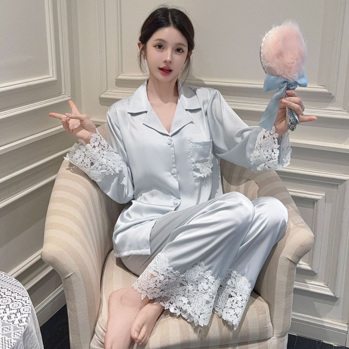 Vêtements de maison en satin de soie à manches longues pour le printemps et l'été pour femmes avec un pyjama en dentelle à manches longues de hau