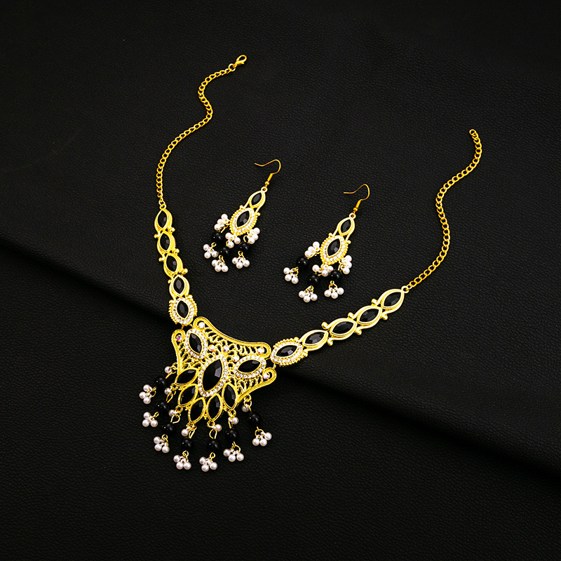 European and American Vintage Style Jewelry Set 2025 Rain Drop Necklace Court Style Round Fringe Earrings Females