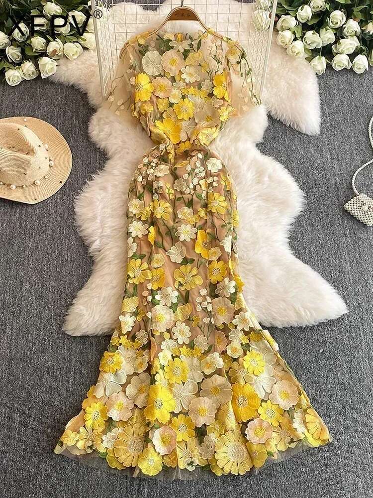Broderie haut de gamme en denterie de dentelle féminine française 3d wer manche courte robe longue fête bodycon vestido de vacances