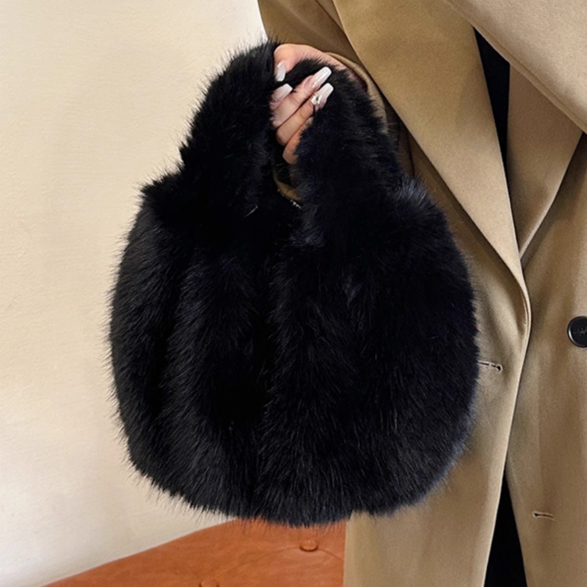 payment link for purses not show in the store please pay here no pictures show we will send right goods to you