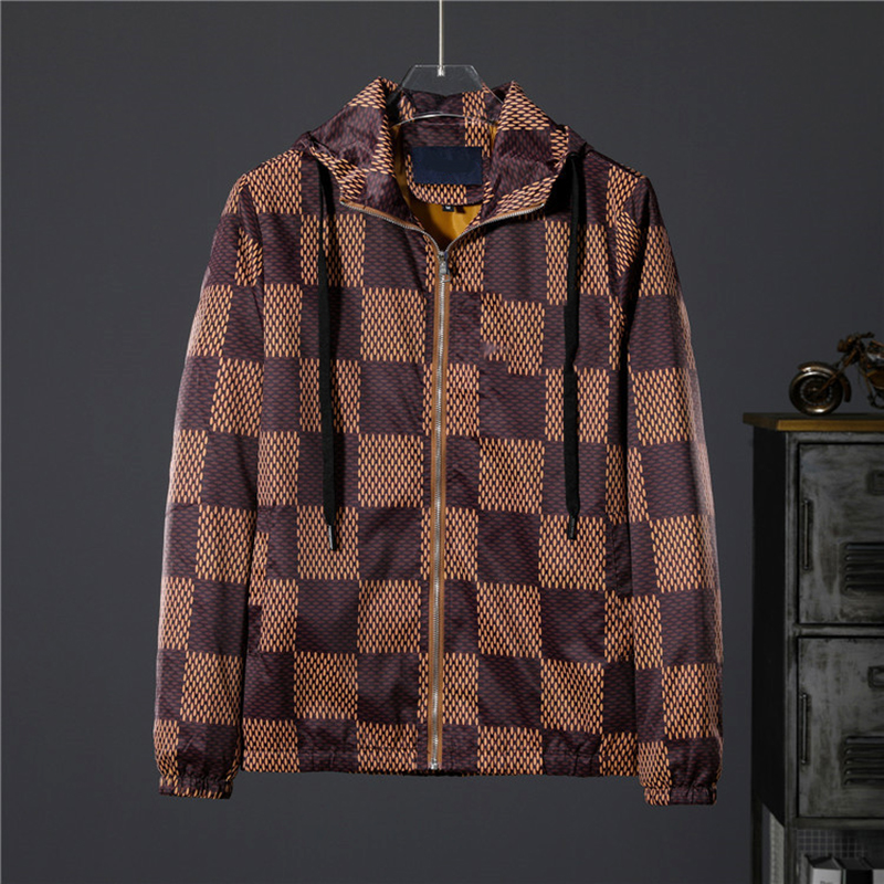 Designer Jacket for Men Autumn-Winter Warm Waterproof Windproof Jacket Fashion Casual Hip Hop Street Zipper Outdoor Jacket Plaid Stripe Asian size M
