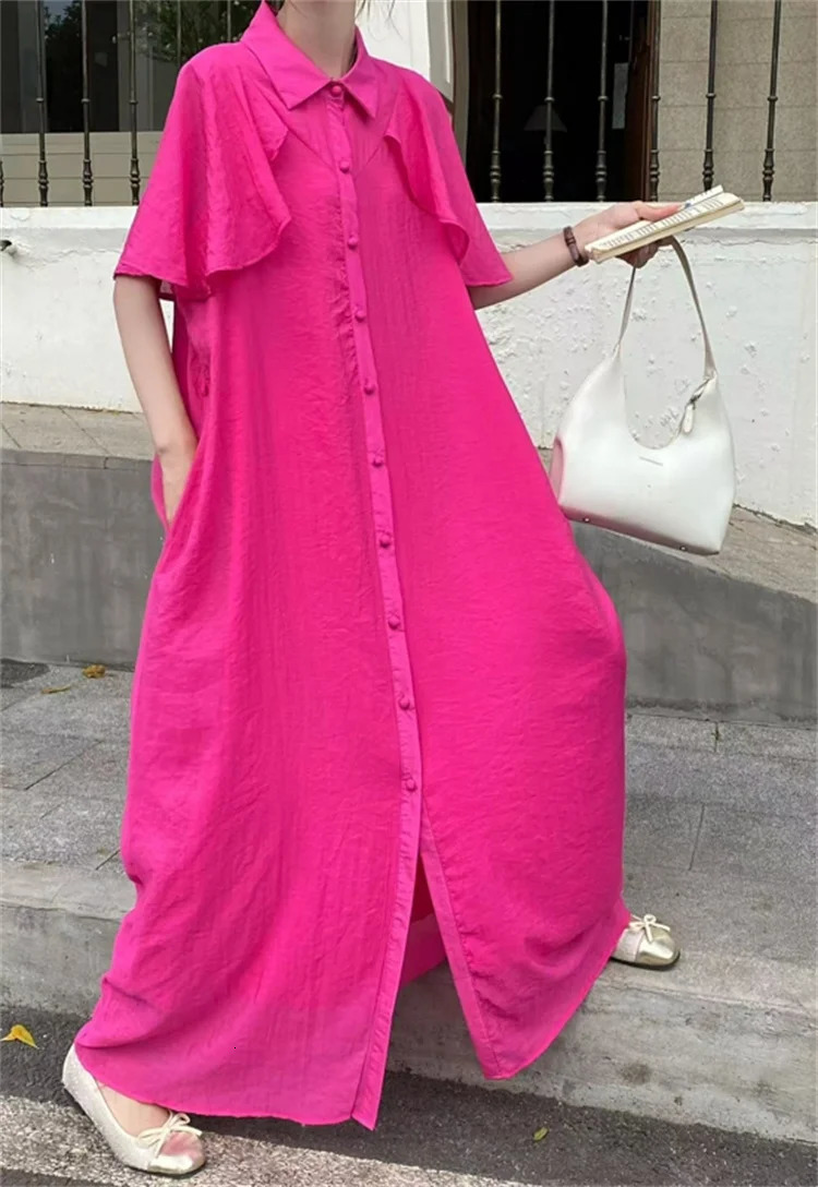 Robe à poitrine simple de couleur unie pour femmes en été avec une jupe longue lâche haut de gamme et ajustée avec un collier 250326