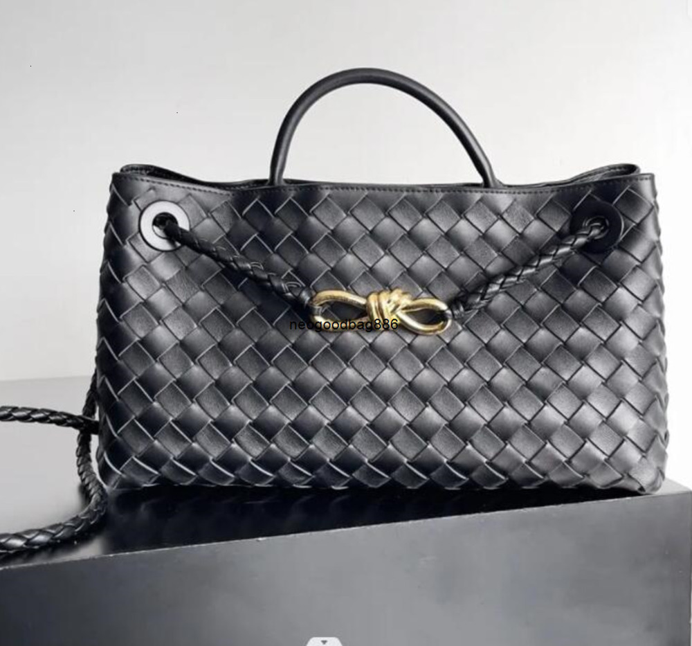 2025 ANDIAMO TOTE BAG NAPPA TIAVE TRAWSTRING SACS CROSSBOCKS Soft SheepSkin Work Border Descrieur 10A Budle Designer Intrecciato Handbag Backpack