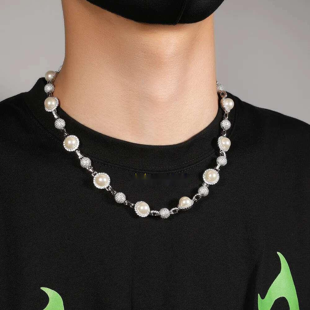 Sweat à capuche plié pour hommes vintage avec collier de diamant et perle