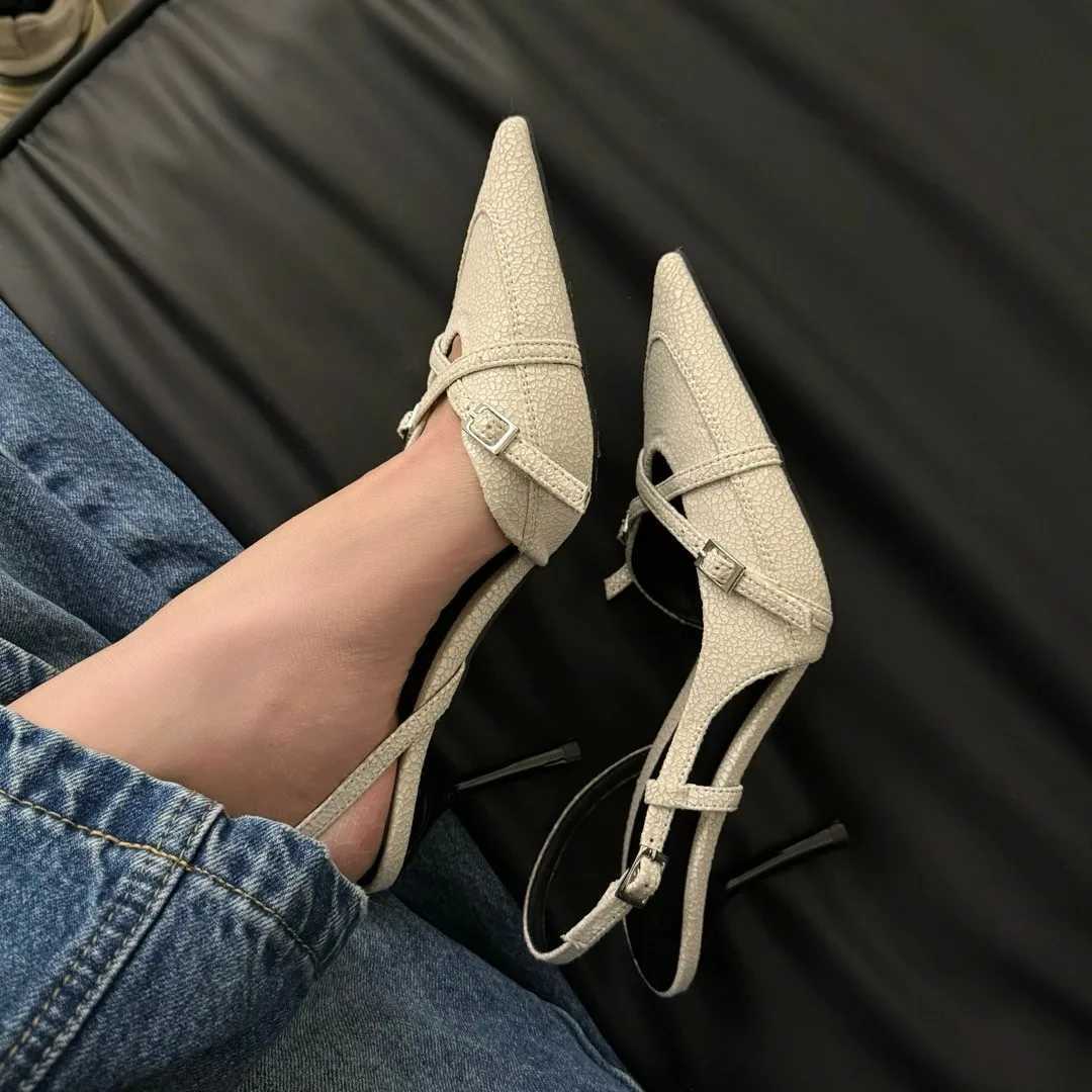 2025 New Wens Jeans Sandales à talons pointues pointues à talon au large de lady eablif wen High H chaussures sandales pour les femmes y250627