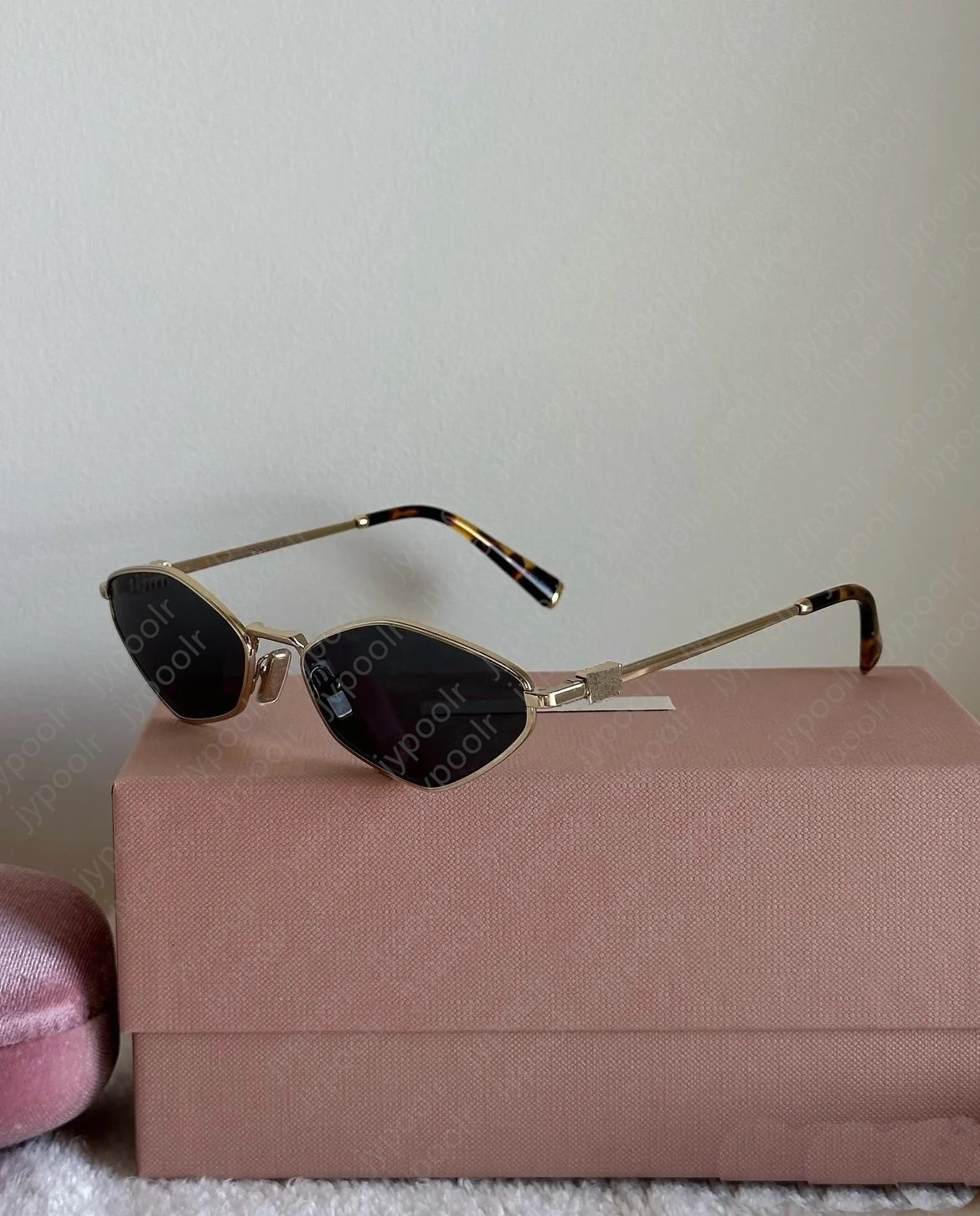 lunettes de soleil design mumuei Nouvelles tendances polygone Cat Eye mm lunettes de soleil femmes marque de luxe qualité cadre en métal mode lun