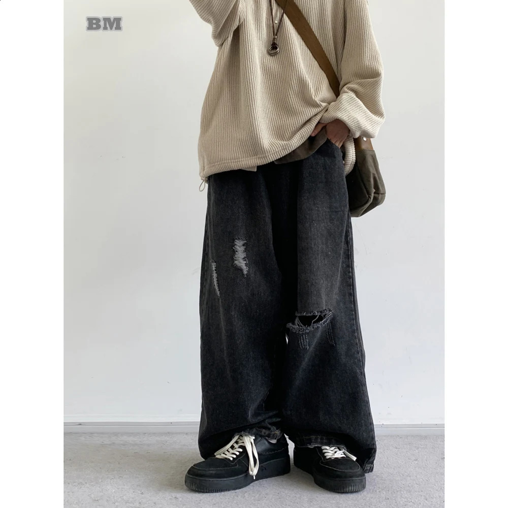 Korean hip-hop ripped pocket jeans suitable for men women streetwear high-quality couples oversized denim pants fashionable skateboarding Trousers 2