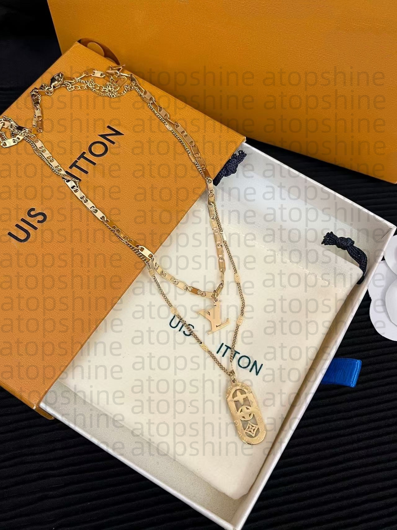 Hot sell necklaces designer necklace Brand luxury plus Wedding Statement Jewelry Heart Pendant Necklaces Bangle clover necklace