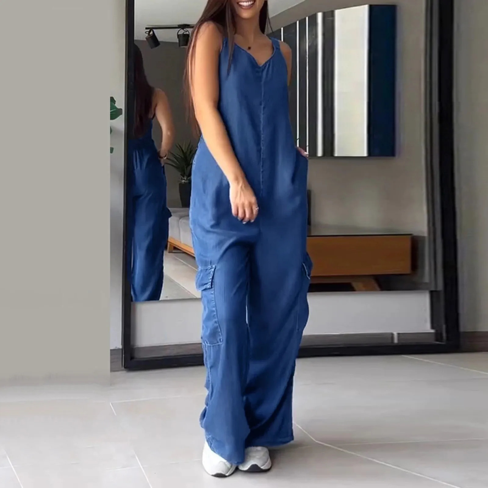Womens solid color casual jumpsuit womens casual wide leg jumpsuit loose fitting sleeveless jumpsuit with pocket Overol Mujer 250427BJ