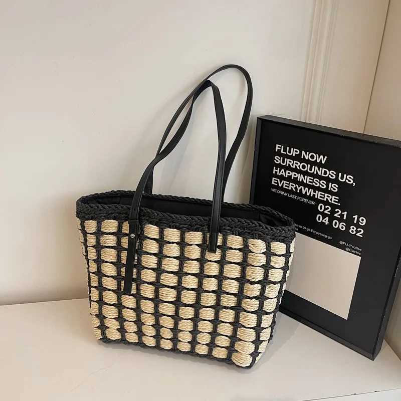 Chic Solid Color Messenger Bag Vintage Leather Crossbody Casual Elegant High-End Unique LetterW250504