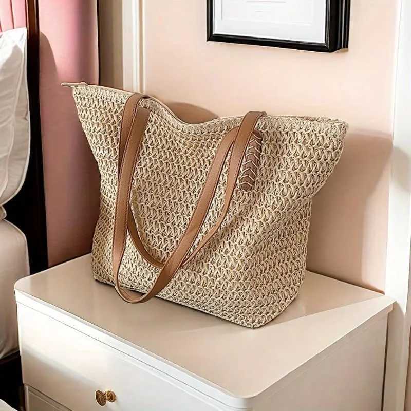 French Summer Womens Beach Handbag Shoulder Bag Knitted Style Single Handbag Casual Handbag Large Womens Shopping BagW250504