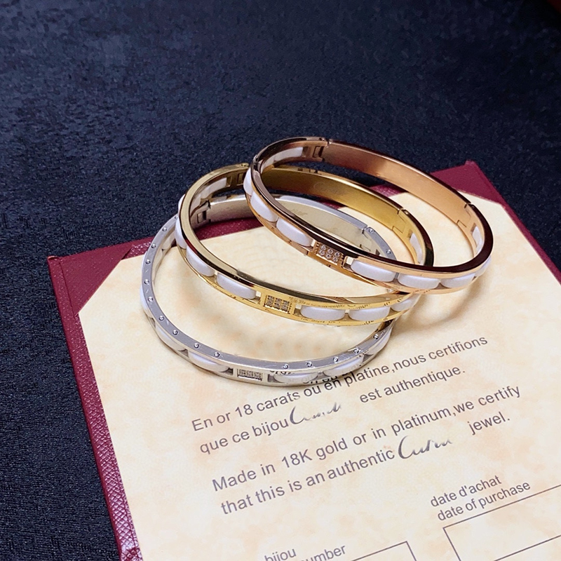 2026 New Edition European Jewelry Designer Bracelet Personalized Trendy Enamel Bracelet For Nails White Ceramic K Gold Bracelet High-End Diamond