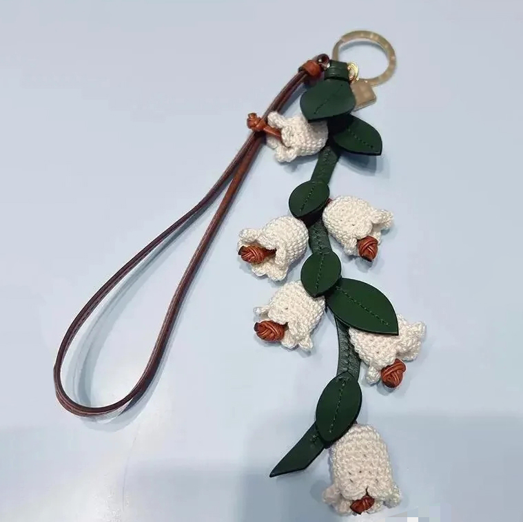 Keychains Lanyards Designer keychain premium leather keychain luxury bag charm chain car key christmas gift for Women