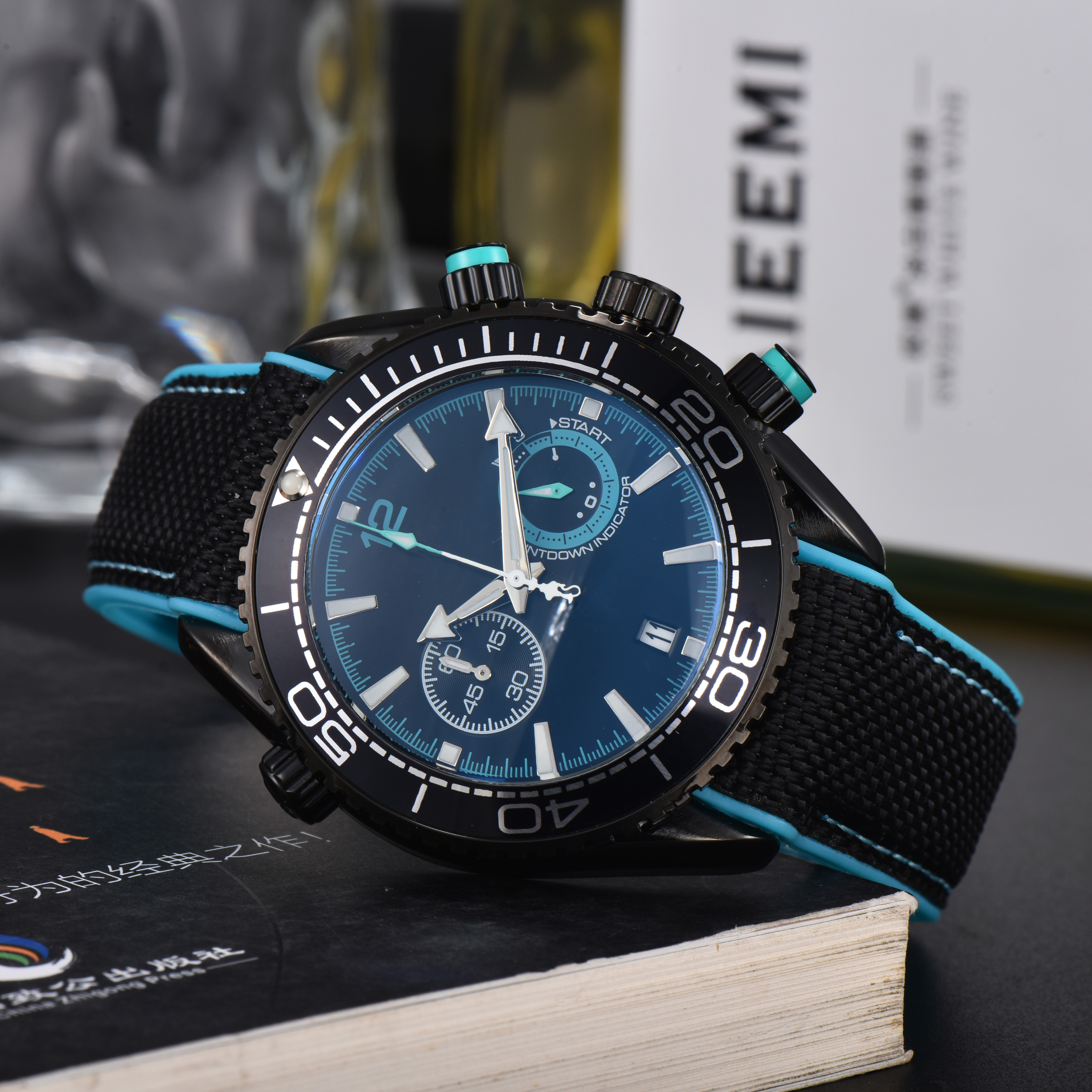 2026 New Men's master Watches Designer watch 44mm Designer Quartz Mens Watch With Stainless Steel Fabric Strap Timepiece Fashion Clock