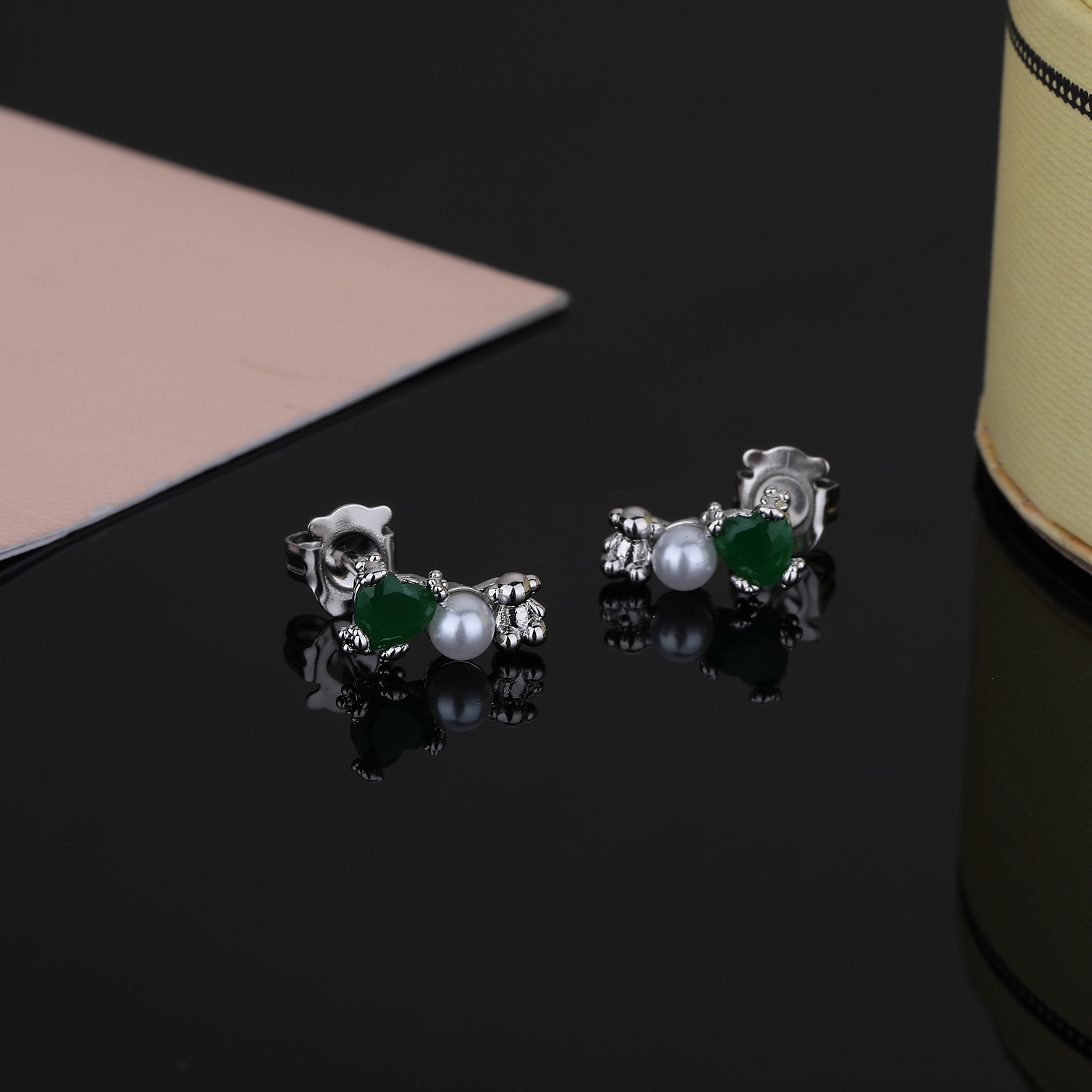 Hot Sale Fashion Women Men Bear Punk Silver Rose Gold Stainless Steel Copper White Black Green Stone Pearl Heart Cartoon Animal Span Stud Earrings J