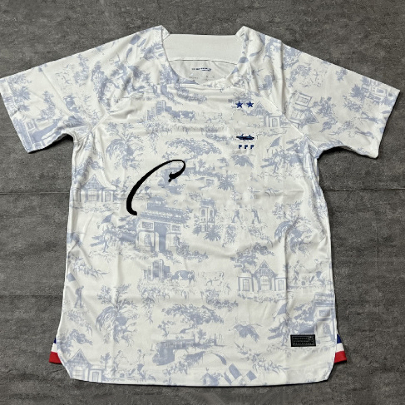 Mens Designer T Shirt Letter Print Soccer Jersey Summer Breathable Sports Quick Drying Short Sleeved Football Shirt Men Women S25725