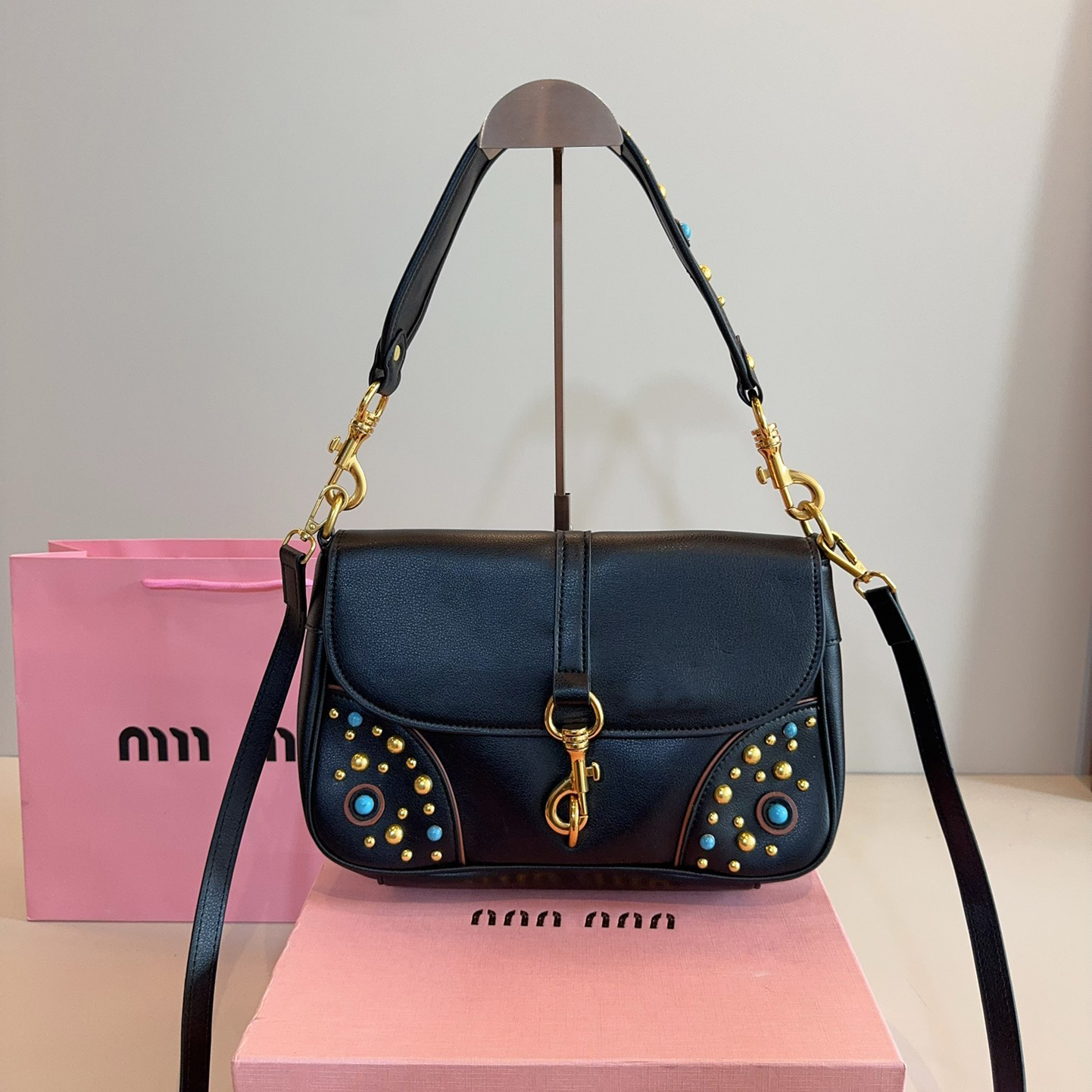 Designer bag Luxury shoulder bag Black handbag Middle aged bag New women's fashionable crossbody bag High quality leather flip wallet New armpi