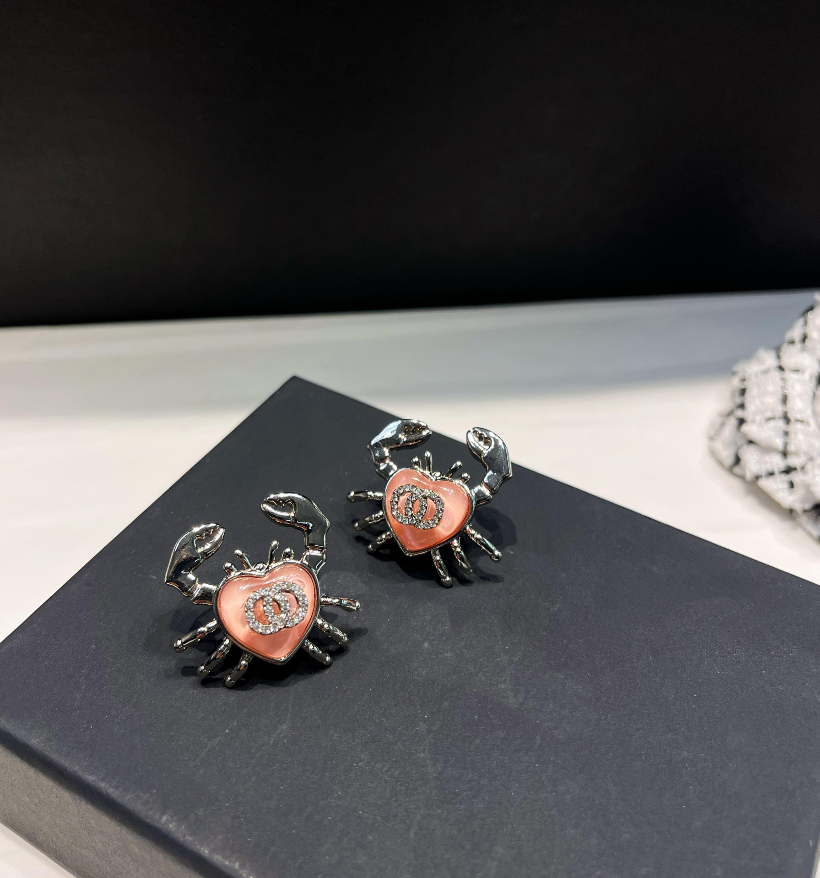 Ne jamais faire disparaître des boucles d'oreilles de goujon d'oreille de créateur rond perle en laiton doré en laiton en cuivre en cuivre d'orei