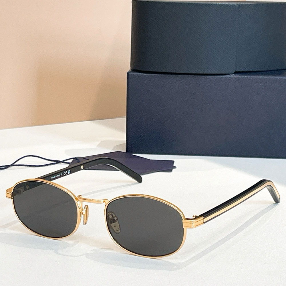 Lunettes de soleil avec la plaque métallique emblématique des lunettes de soleil pour femmes SPRB53 avec des lunettes de soleil à monture ovale p