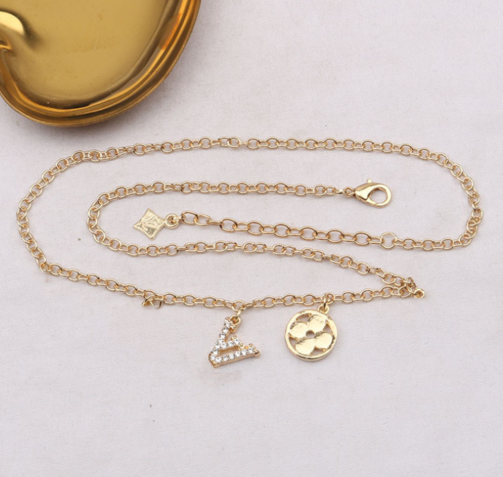 20style Fashion Designer Necklaces Letter Pendant Rhinestone Sweater Necklace for Women Wedding Jewerlry