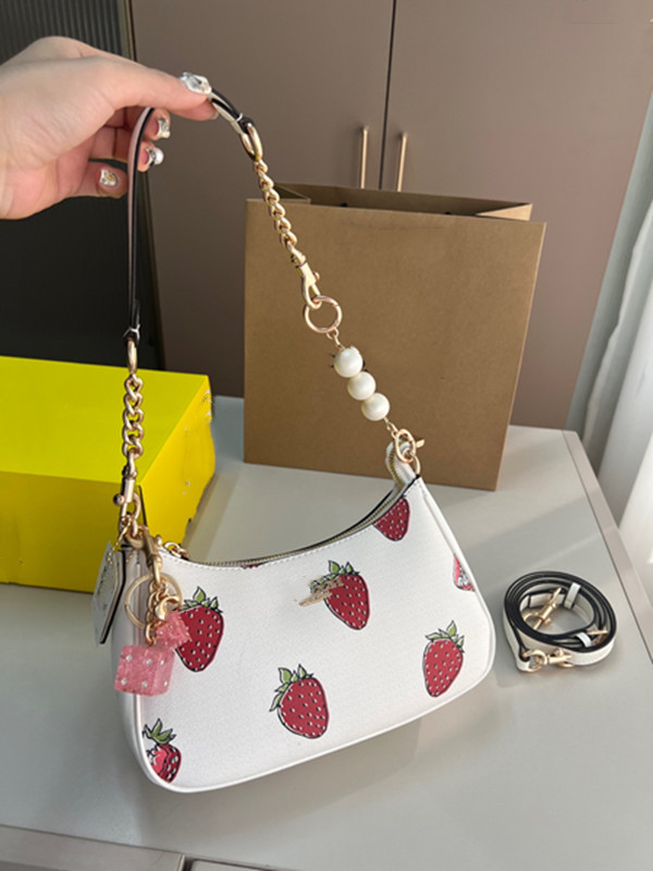 Sacs à bandoulins de mode Bagins de sac de croissant de fraises de la fraise destines