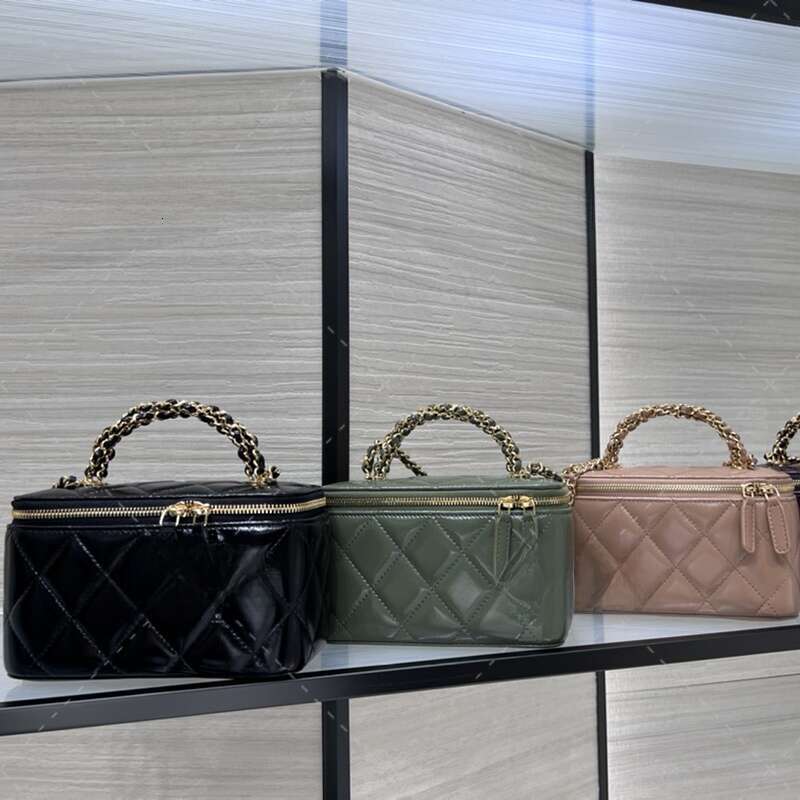Vanity Shoulder 16cm Handbag Top Mirror Highest quality Designer Fashion Woman bag Lambskin Crossbody bags With box set C404