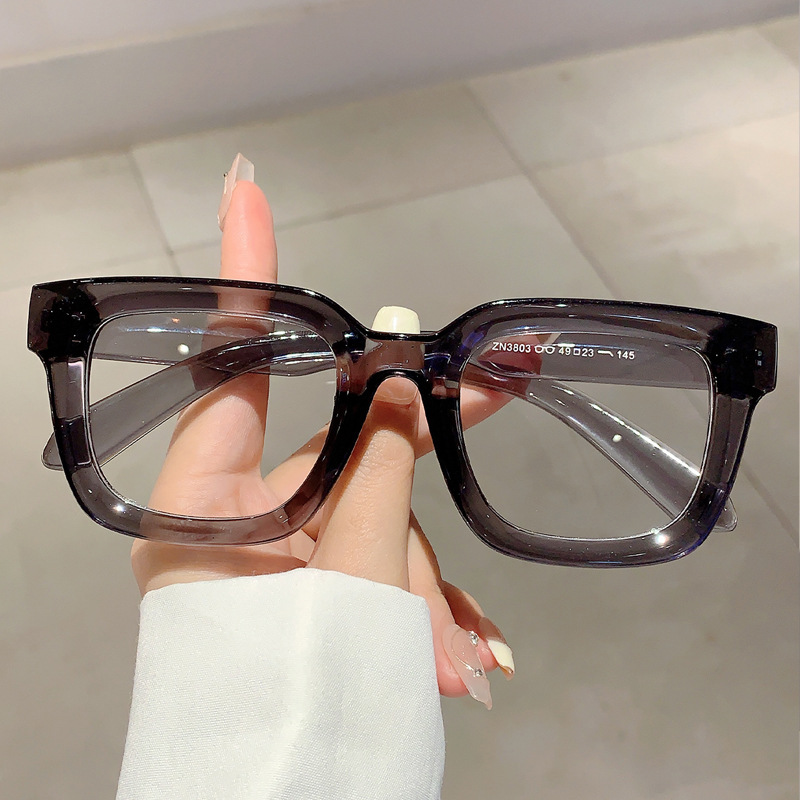 Luxury Brand Designer Classic Vintage Square Sunglasses Women For Men Olive Green Sun Glasses Trendy Punk Popular Travel Shades