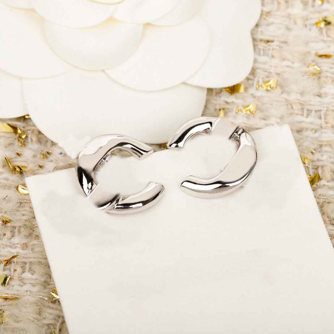 2026 Luxury quality charm stud earring with simple design in two colors plated have stamp box PS6637A