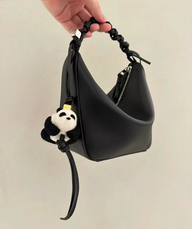 Panda charm in felt and Leather Lwe Designer bag charm Keychain looped strap Animal Style Ring Keyring Hangings key chain women Wallet Lanyards Keyc