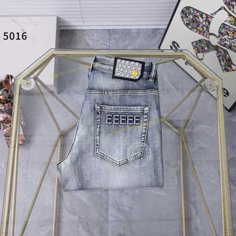 Men's Jeans Designer American Straight Men High-End Fashion Trend Brand Loose Casual Printed Versatile Denim Pants Jeans For Mens Size 29-40 TI