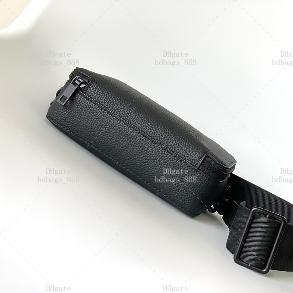 Genuine Leather Men's Wearable Wallet: Stylish Designer Shoulder/Waist Bag Top of the Highest quality with box MLA01C
