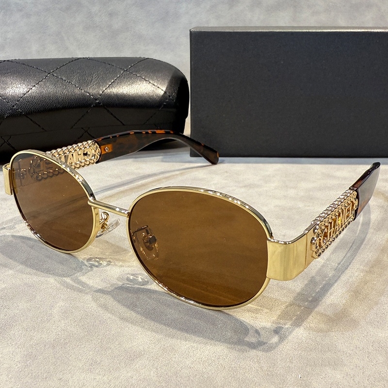 Lunettes de soleil de marque de métal de luxe pour hommes et femmes Designer Unisexe Fashion Sun Glasses Ovale Unisexe Eyewear Shades UV400