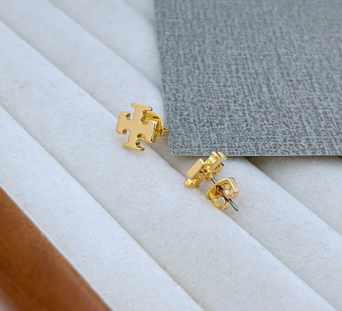 Stud Earrings Designer Earrings For Women Fashion Party Weddings Jewelry lovers couple gift ladies weddings gifts-image-980099417
