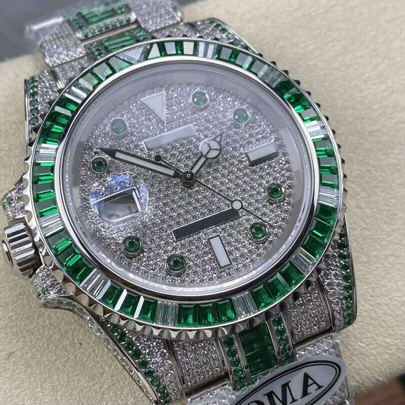 Best Men's Green Crystal Watch High-End Square Design Waterproof ETA Movement Quality Gold Sier Dia Glass Diver