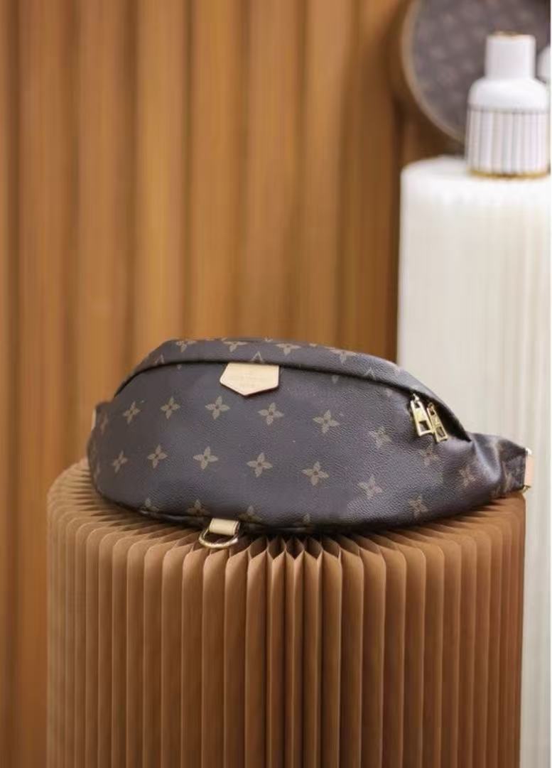 Luxury Bag 2025 high quality messenger well known men's and women's wallet bumbag waist classic top chain fashion designer crossbody bag