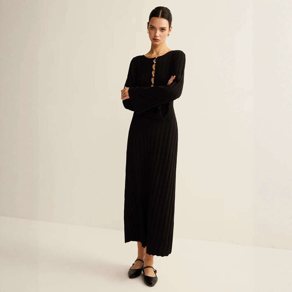 Automne hiver nouveaux vêtements à la mode pour femmes transfrontaliers élégant Style de banlieue bouton col en V robe tricotée robe de créateur