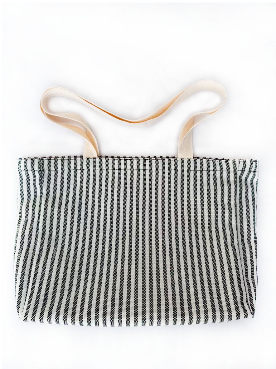 L86 Sac à dos de plage/randonnée de créateur multifonctionnel moderne, artisanat en tissu durable complété par une broderie d'ours accrocheuse