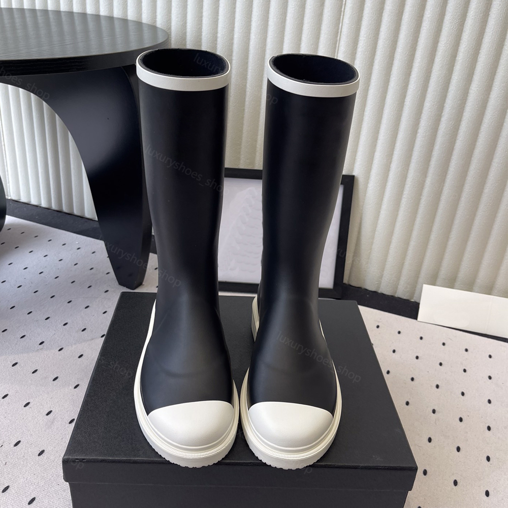 Wellington Boots Luxury designer women knee high boots Fashion Waterproof Anti Slip Rain boots Solid slip on round toe boot Top quality fashion chun