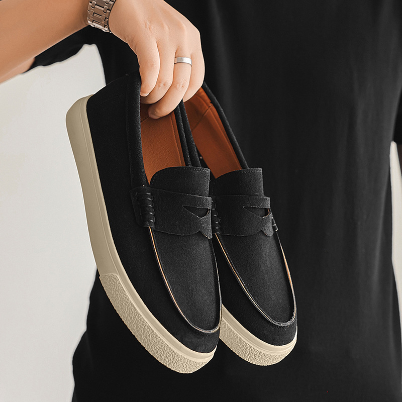 Men's soft-soled loafers 2025 new style slip-on lightweight fashionable and casual bean men's shoes trendy
