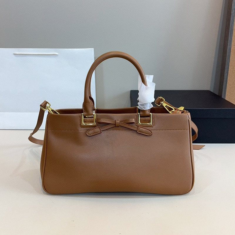 Women's Luxury Brand Tote Bag, Designer's New Shoulder tote bag, Fashionable and Simple High-quality Tote bag, Brown Bag