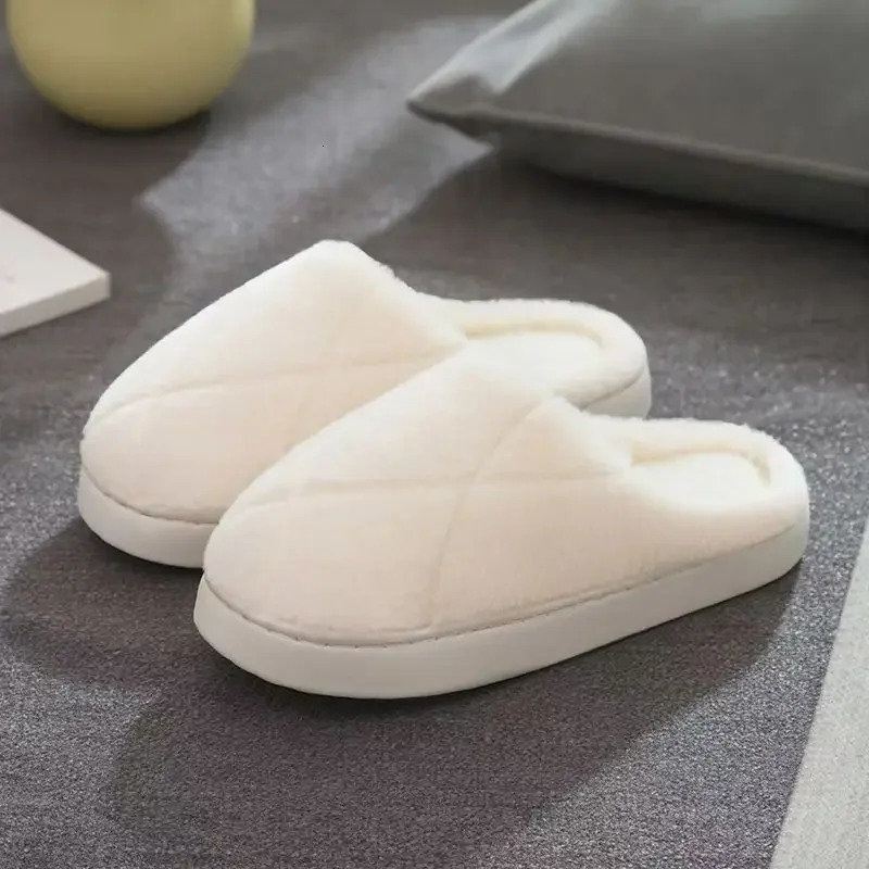 2025 Winter Plush Slippers - Cozy Non-Slip Indoor Warm House Shoes Cute Lightweight Couples Unisex Thick Sole Home Slippers 251201