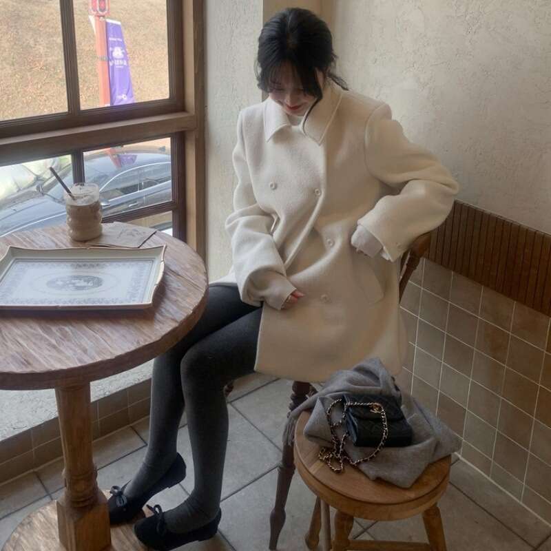 Korean Winter Versatile French Style Super Beautiful Elegant Double-Breasted White Wool Coat For Petite Figures B5