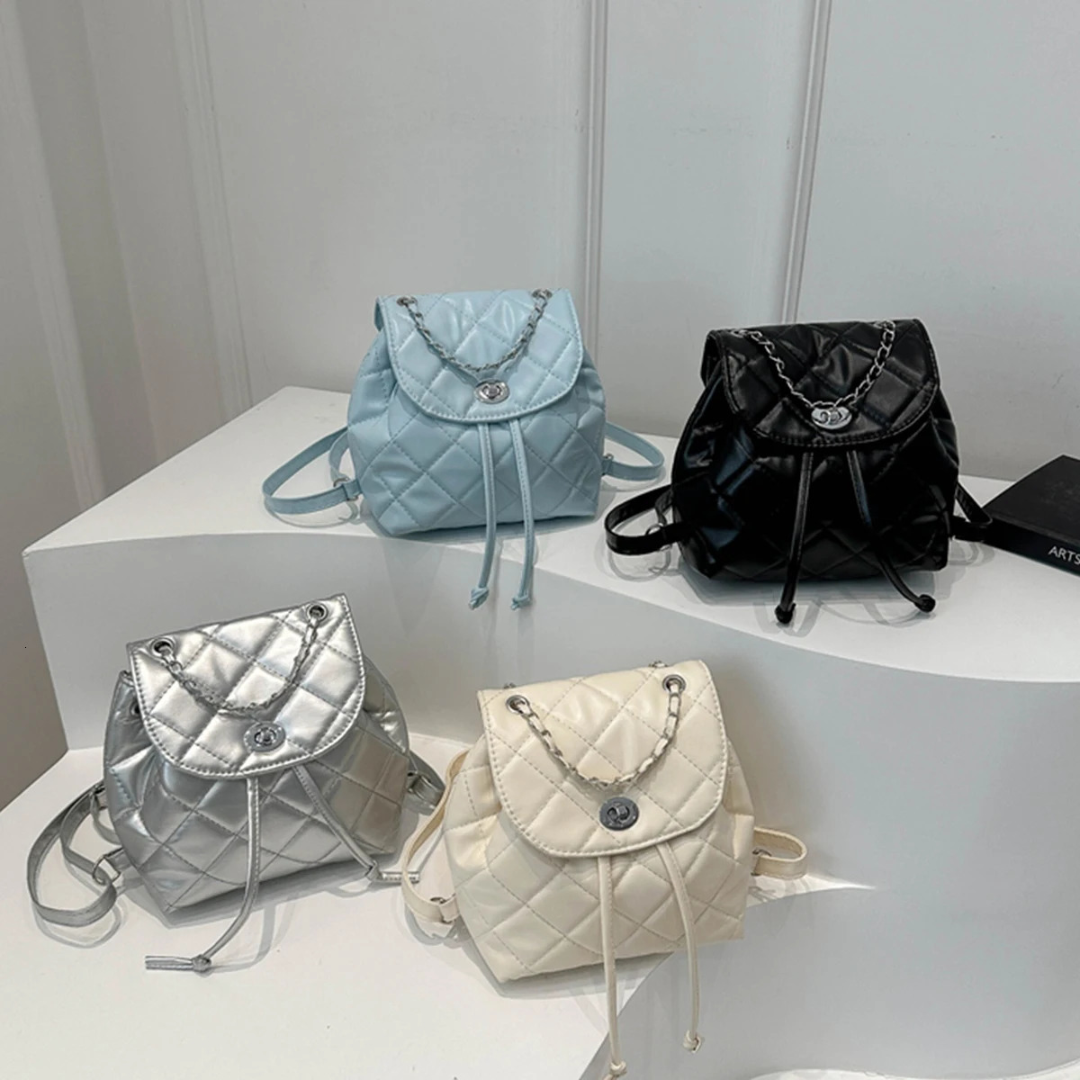 Womens Fashion Backpack Solid Color Quilted Rhombus Chain Accents Lightweight PU Large Capacity Quick-Snap Adjustable Straps 251202