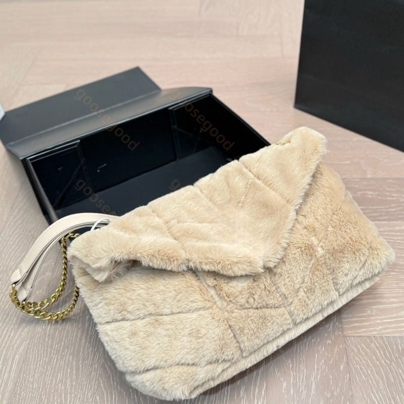 Sac à bandoulière design de haute qualité hiver nouveau style sac en fourrure matelassé - chaîne dorée design chic intellectuel élégant article d
