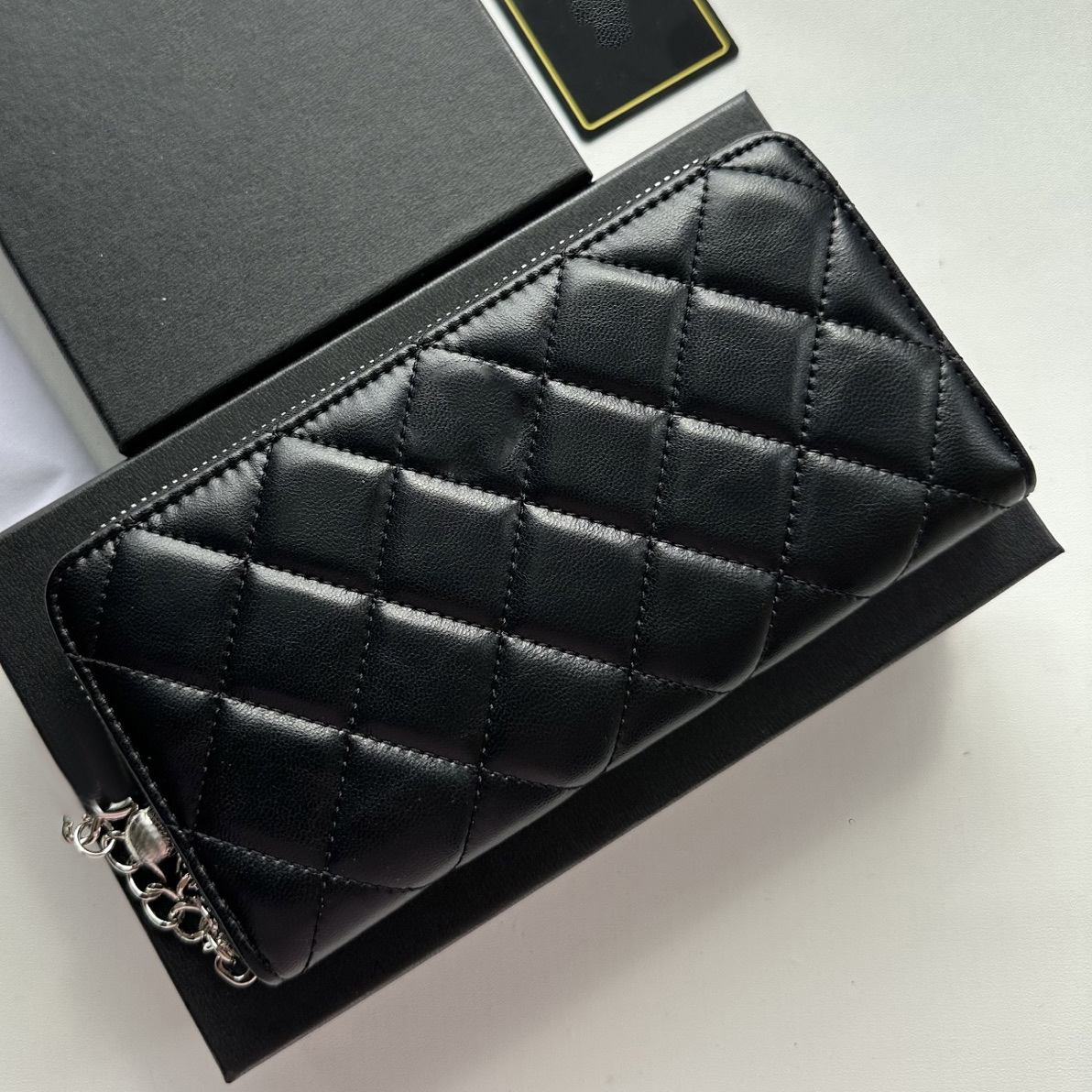 Wallets Designers Card Holder Women Coin Pouch High Quality Genuine Leather Zipper Poucht Wallet Keychain Passport Cover Clutch Bag Luxury Design