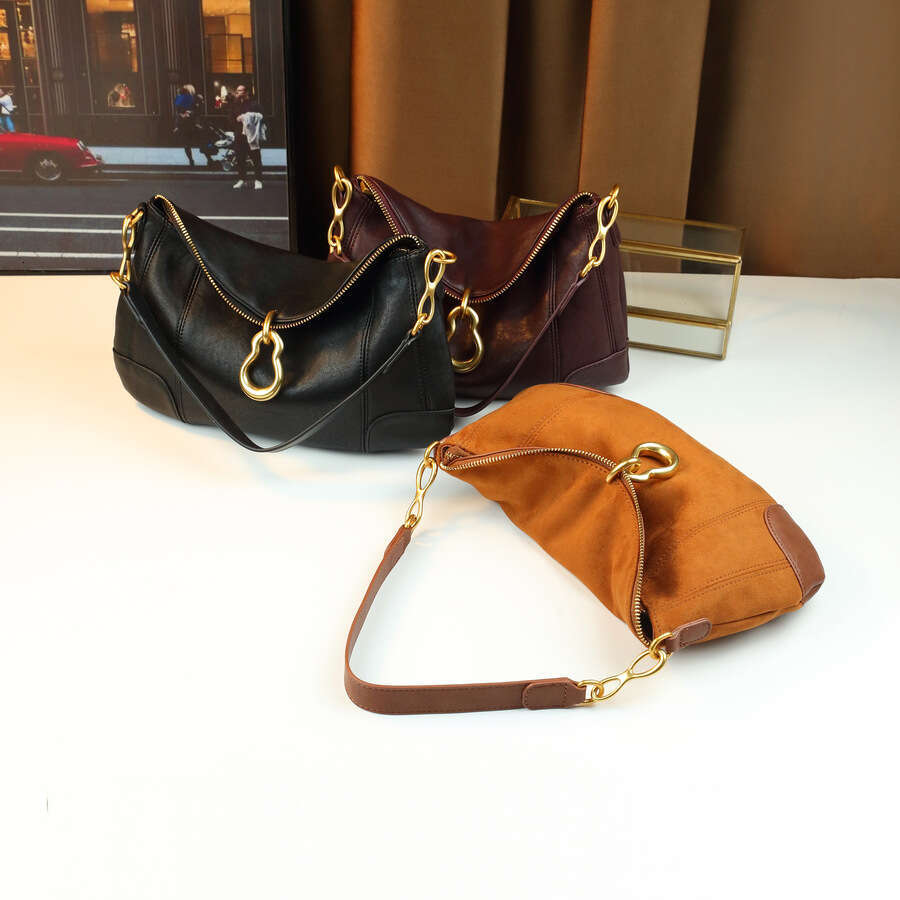 Designer Bag New Stylish Dumpling Creative Accessories Design Large Capacity Women's Versatile High-End Feel Shoulder Bag