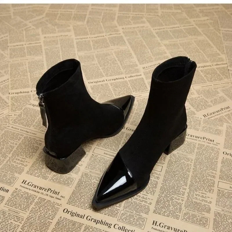Bottines pointues rétro pour femmes, mode automne et hiver, avec tempérament français, talons hauts et bottes courtes à fermeture éclair, 251124