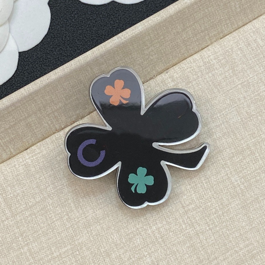 Quality High Brooches Designer Fashion Acrylic Women Copper Jewelry Letter Brooch Pin Christmas Gifts Accessories-image-1087226991