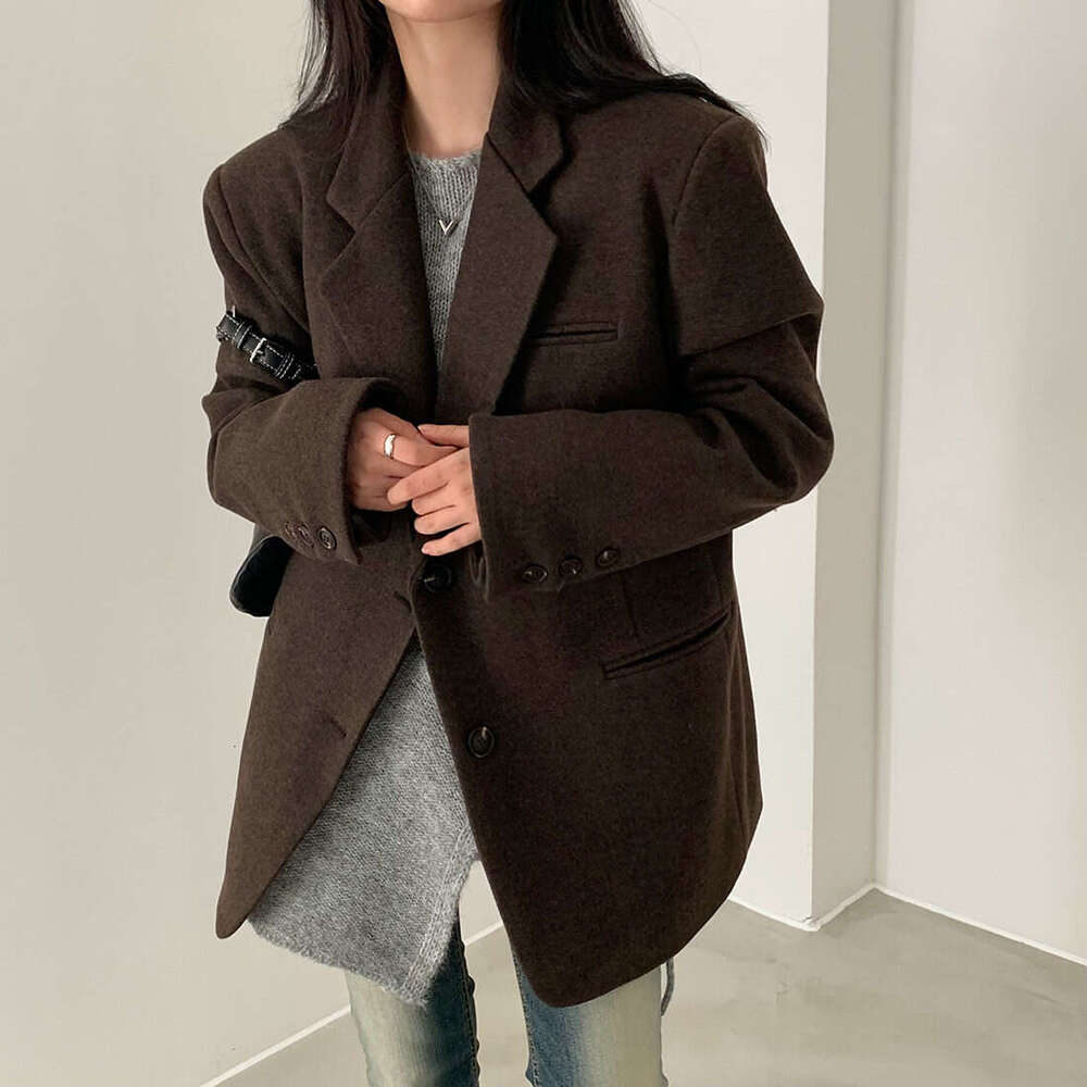 INS Autumn Winter New Korean Version French High-End Hepburn Style Loose Thick Woolen Blazer B5